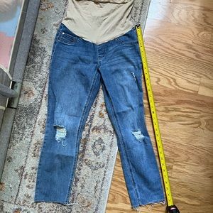 Maternity distressed cropped jeans